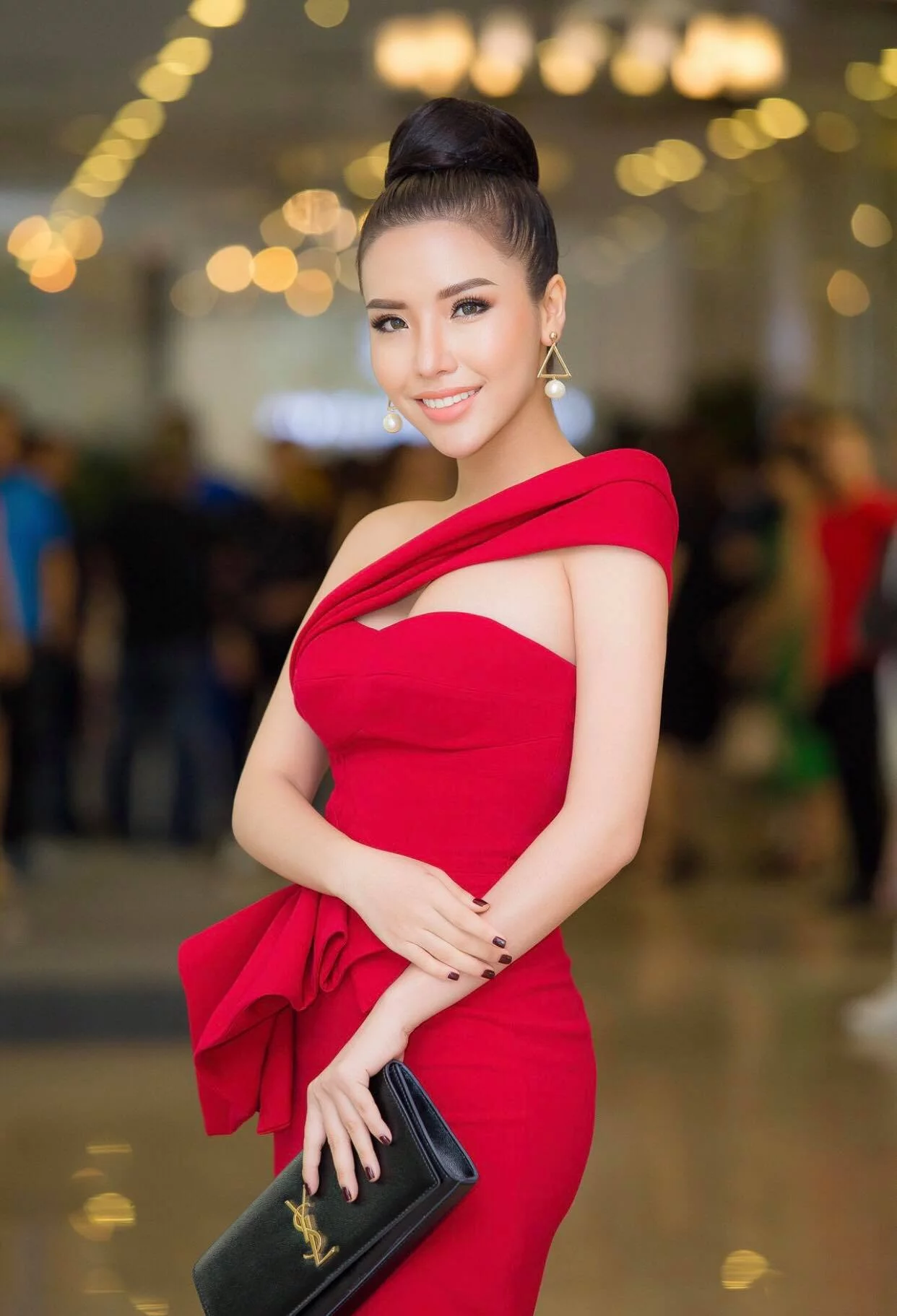 Các quý cô 84 của chúng tôi