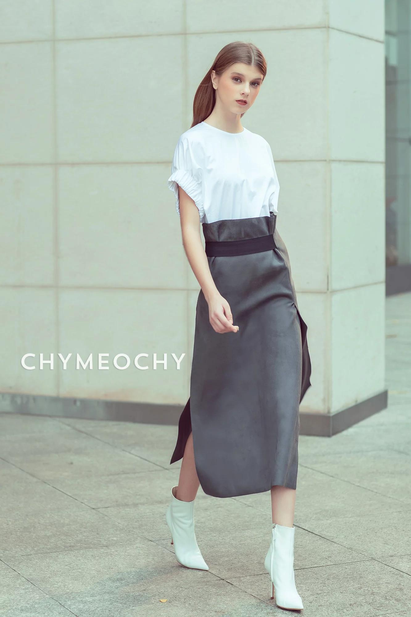 A fancy office looks 10