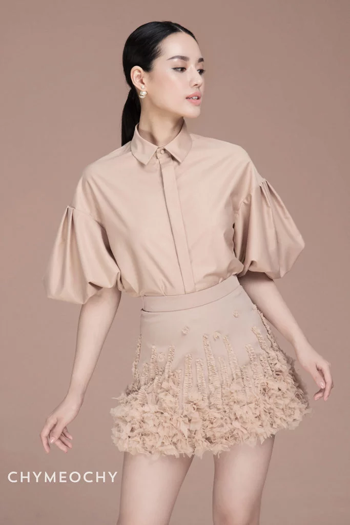 A fancy office looks 15