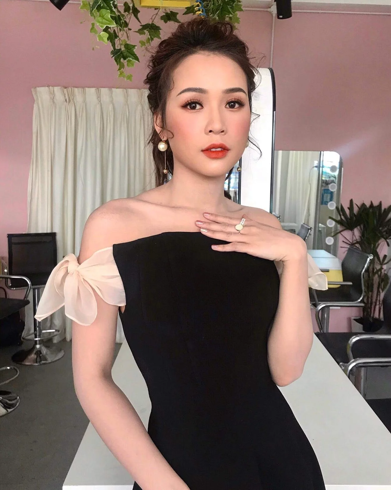 Pe Sam giới thiệu những sản phẩm bán chạy nhất của chúng tôi 7 CHYMEOCHY Pe Sam giới thiệu những cuốn sách bán chạy nhất của chúng tôi 7