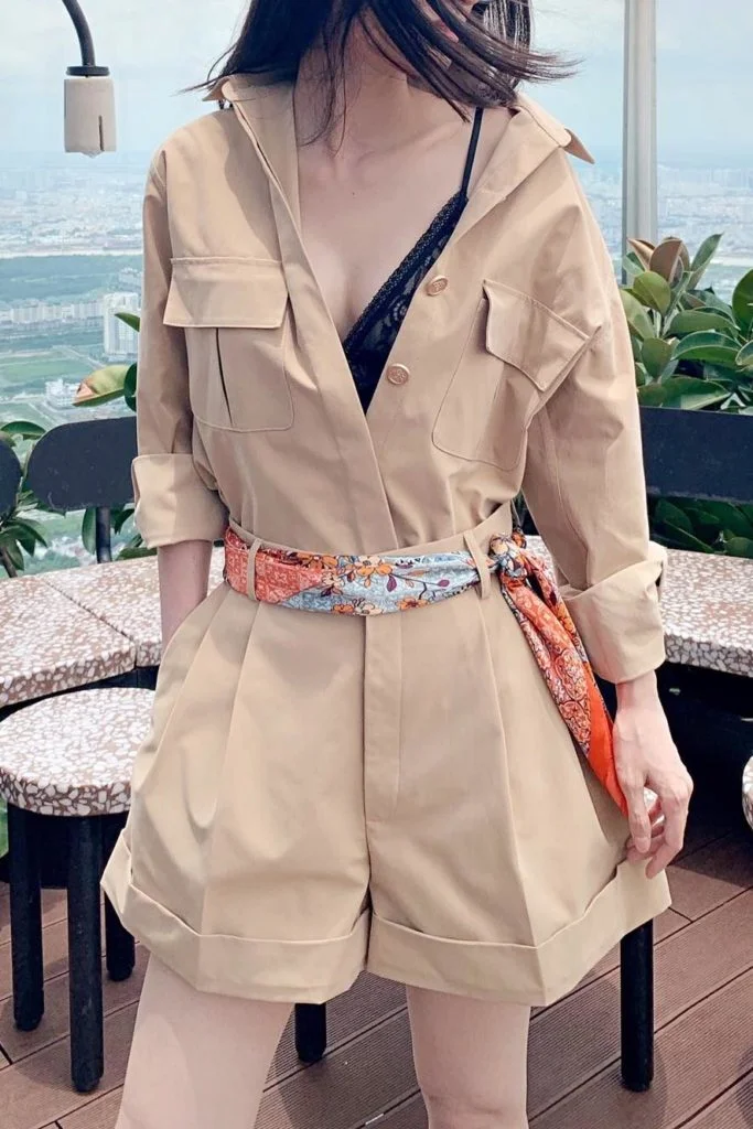 A fancy office looks 17