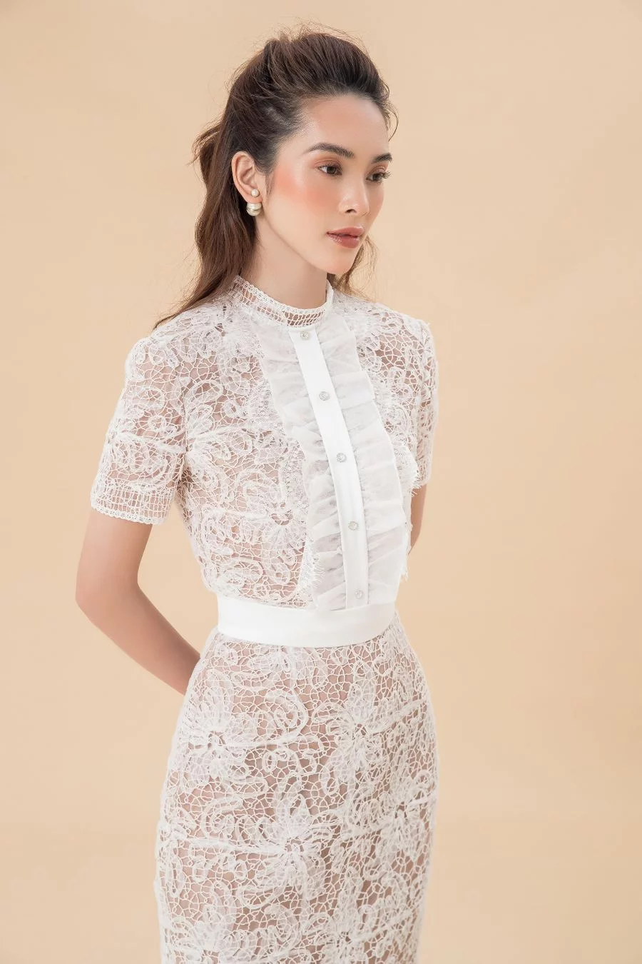 White On White - How To Wear? 15