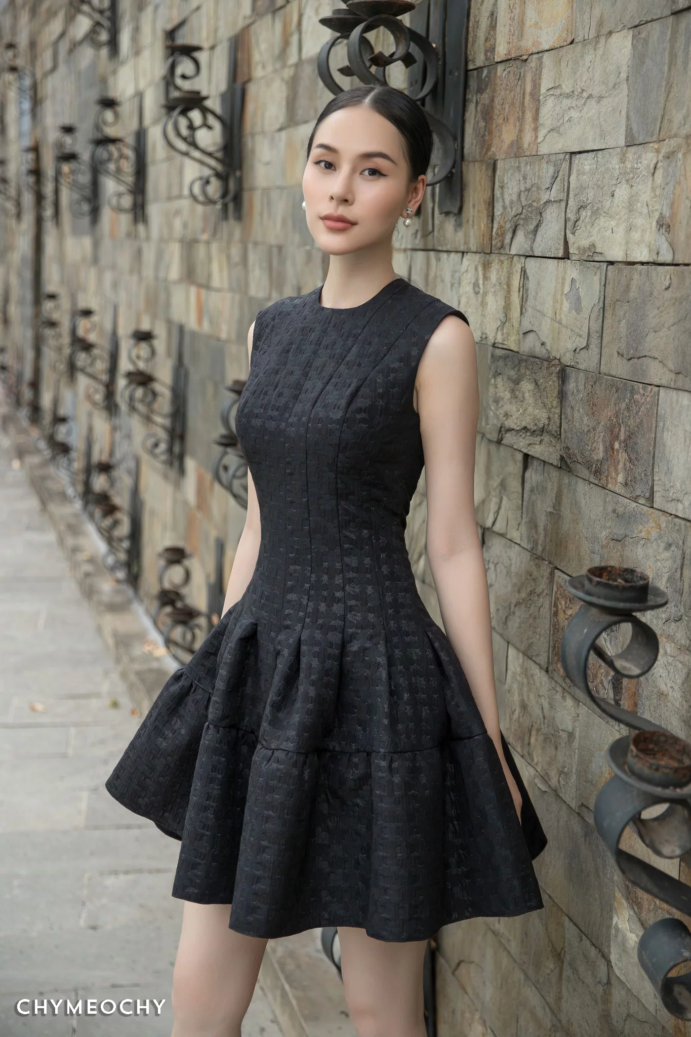 Váy Đen Huyền Bí - MẶC NHƯ THẾ NÀO? 7