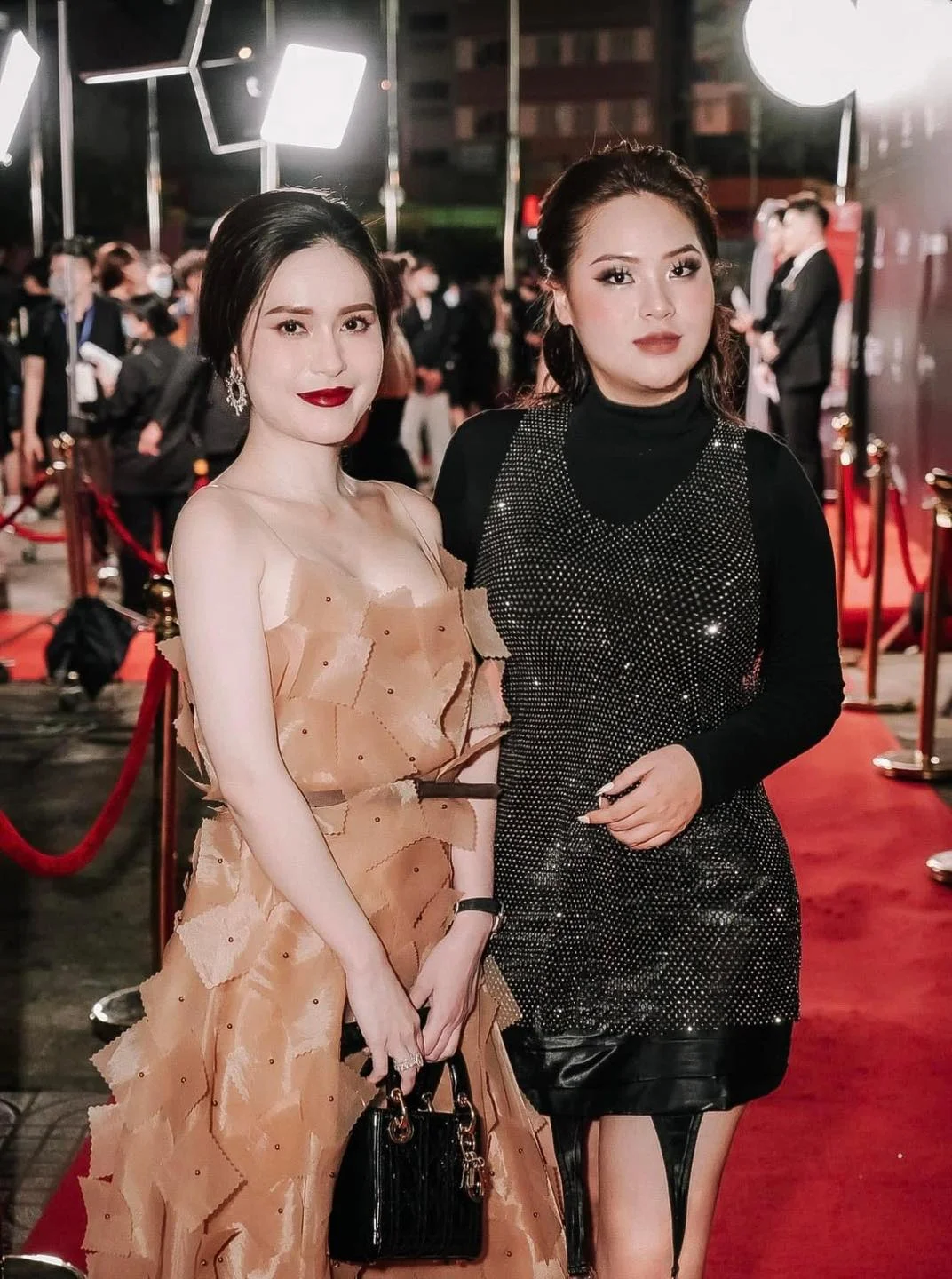 7 quý cô của chúng tôi