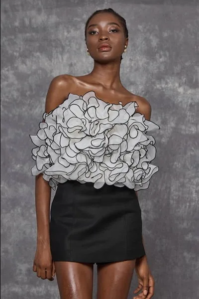 Quyến rũ dễ dàng: Bộ sưu tập thuần khiết và sang trọng từ CHYMEOCHY 4 CHYMEOCHY Quyến rũ dễ dàng: Bộ sưu tập thuần khiết và sang trọng từ CHYMEOCHY 4