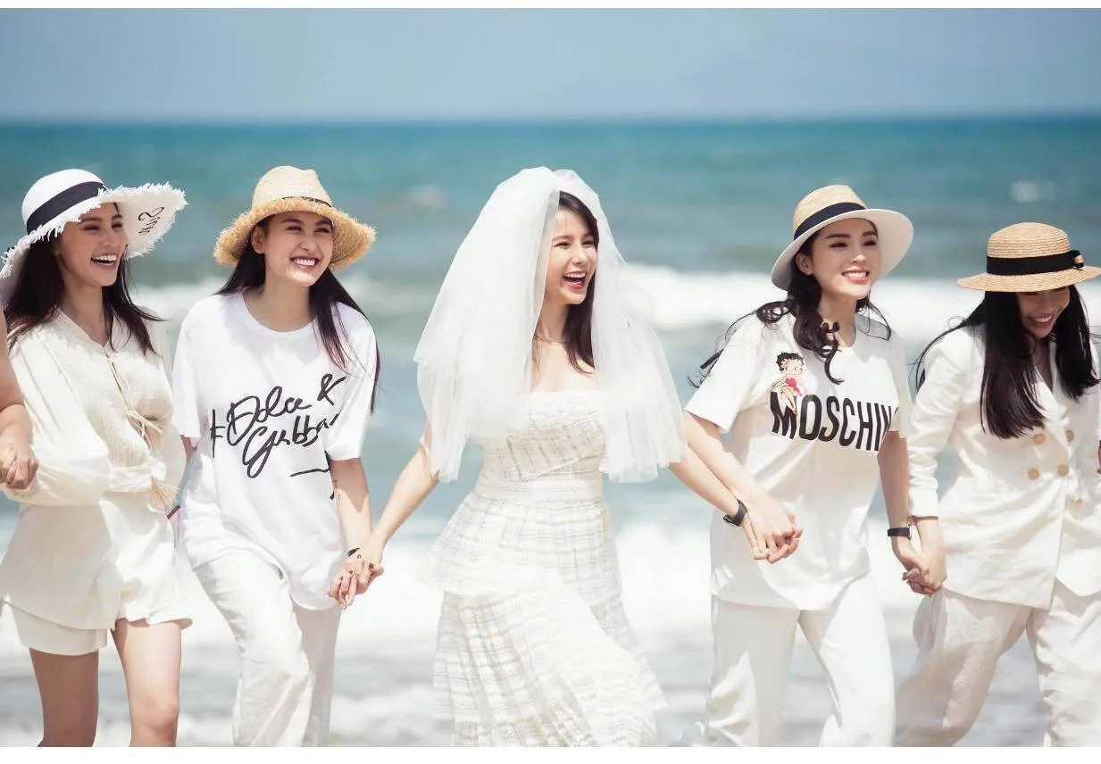 The Star-Studded Journey with CHYMEOCHY: A Testament of Trust and Elegance 3