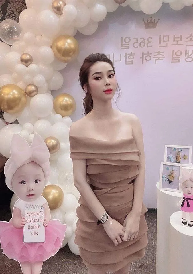 Các quý cô của chúng tôi 142