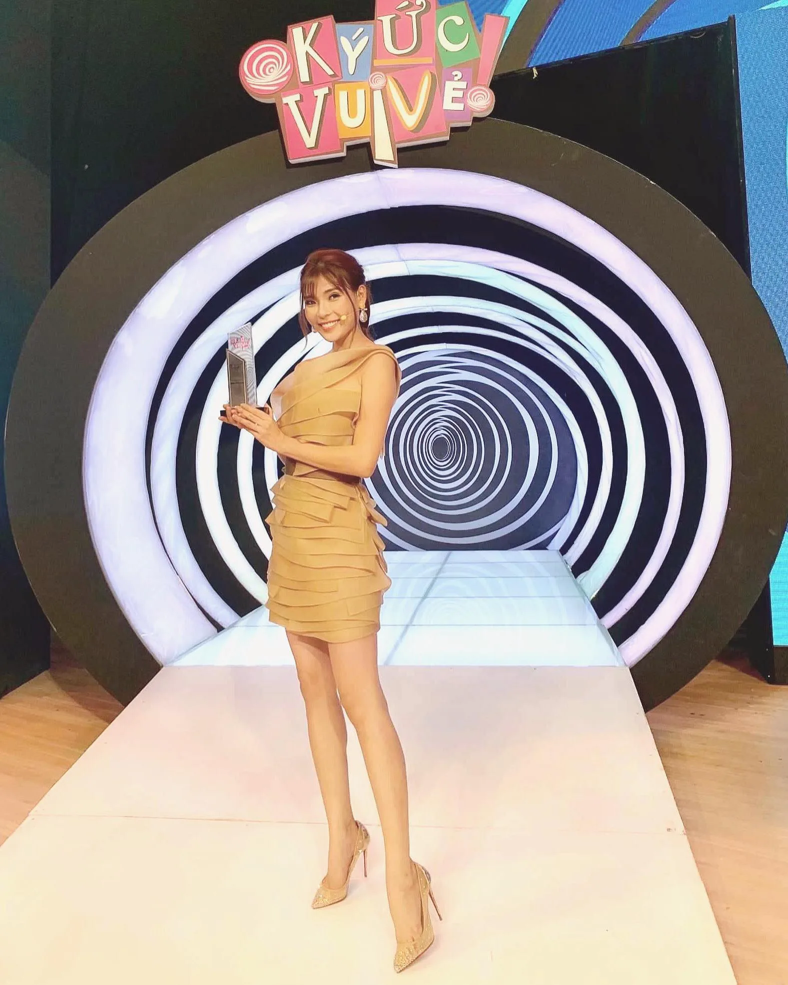 Các quý cô của chúng ta 124