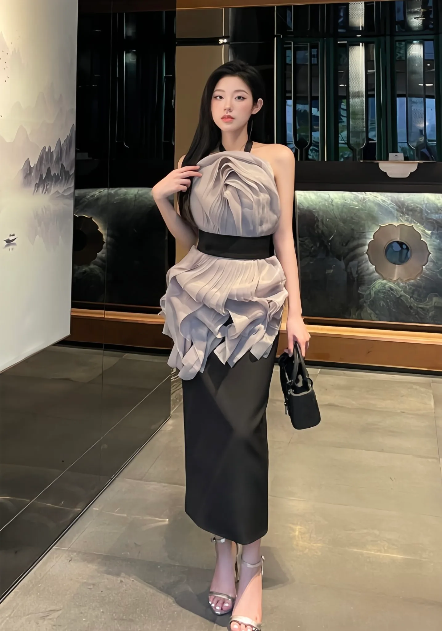 The Wisteria Falling Dress: Celebrities' Perfect Choice for Special Occasions 7