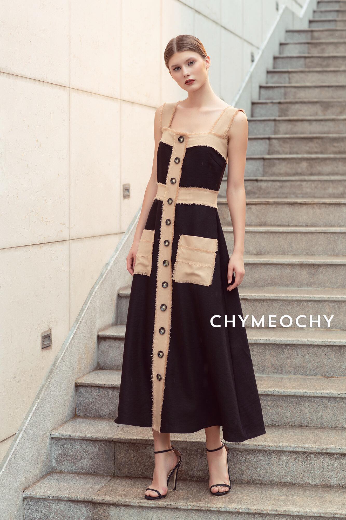 Dammia Buttoned Straight Dress