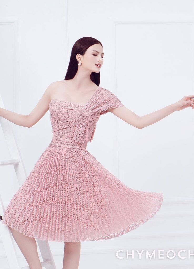 Endless Summer – New Collection Amazes Every Lady In 2019